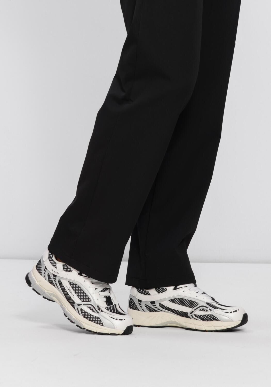 Witte MERCER AMSTERDAM Lage sneakers THE RE-RUN WHITE SILVER M - large