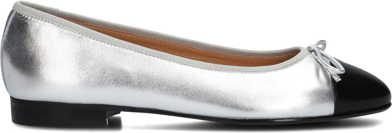 Nalini Ballerina
Dames 23e109b Met, Maat: 38, Materiaal: Leer, Kleur: Zilver afbeelding