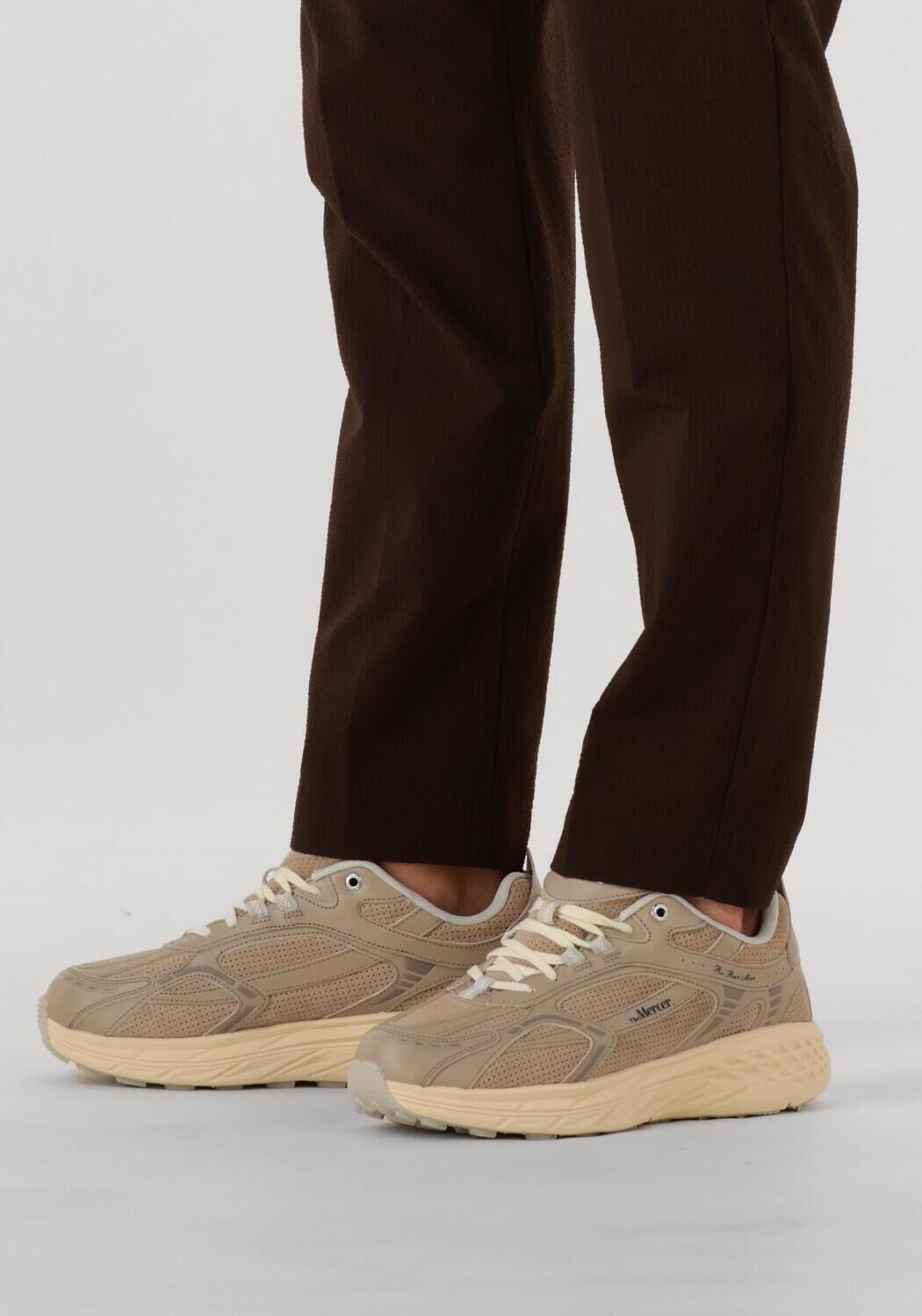 Taupe MERCER AMSTERDAM Lage sneakers THE RE-RUN MAX PERFORATED - large