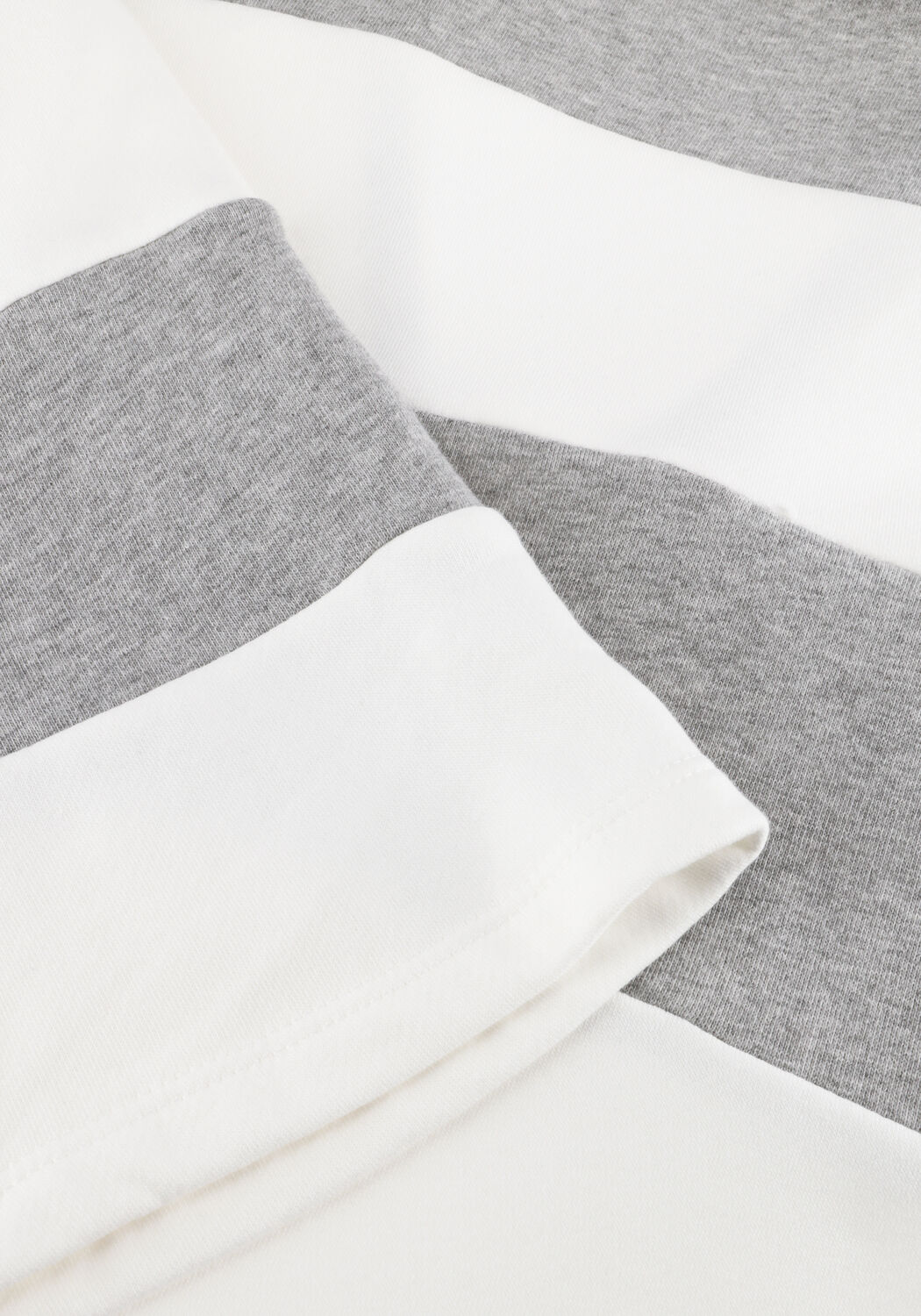 Grijze JOHNY Top LOUISE TOP V NECK - large