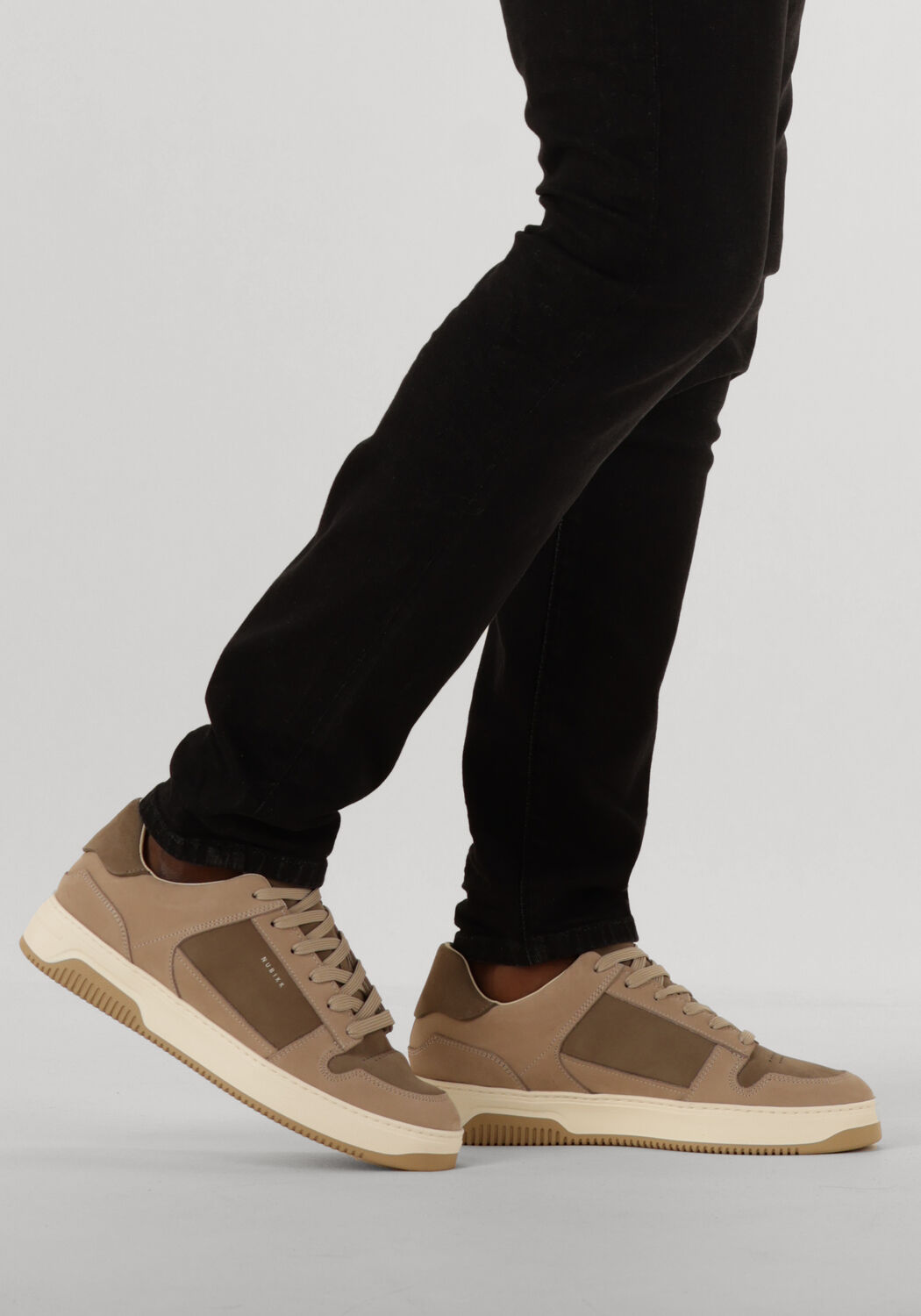 Bruine NUBIKK Lage sneakers BASKET RAE - large