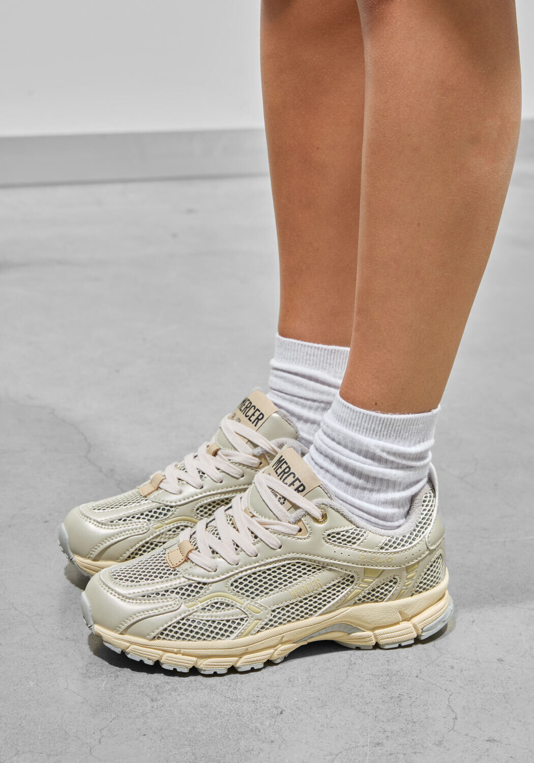 Beige MERCER AMSTERDAM Lage sneakers THE RE-RUN CHAMPAGNE - medium