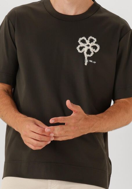 Groene NN.07 T-shirt PEDRO EMB SS 3525 - large
