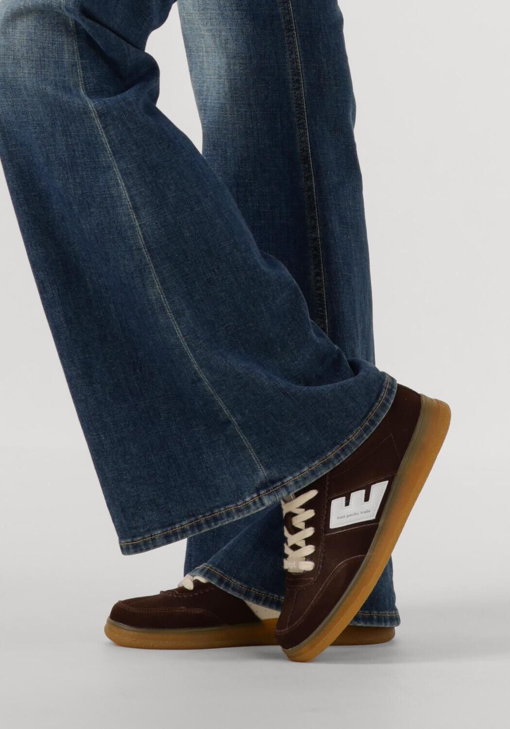 Bruine EAST PACIFIC TRADE Lage sneakers SANTOS-W - large