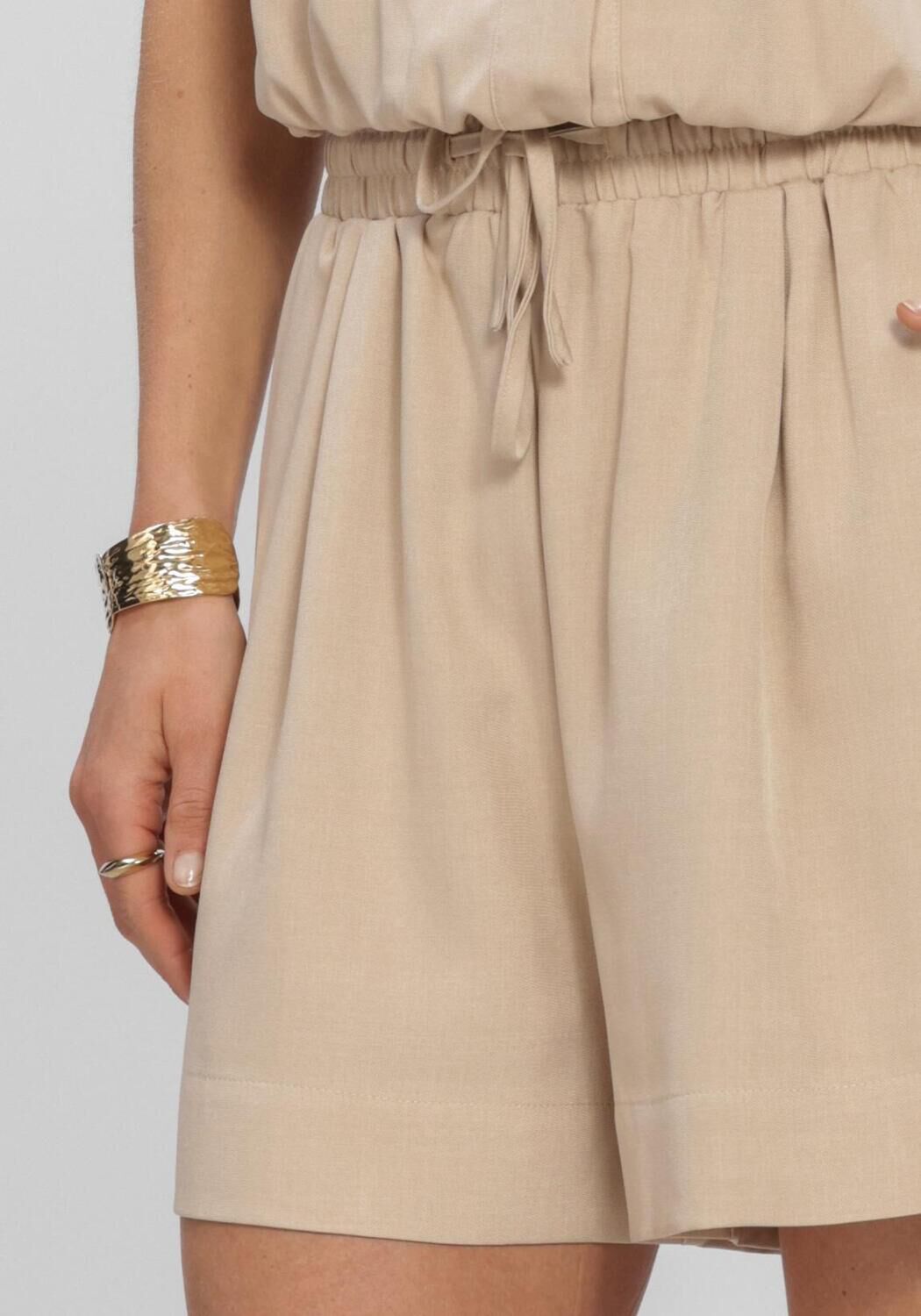 Beige AMAYA AMSTERDAM Broeken CHARLIE SHORT - large