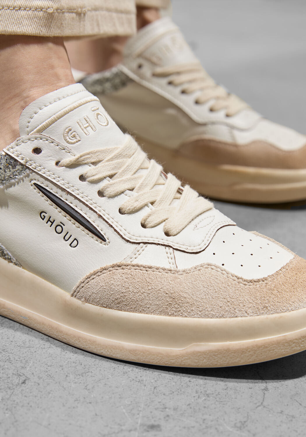 Grijze GHOUD Lage sneakers TWEENER LOW D - large