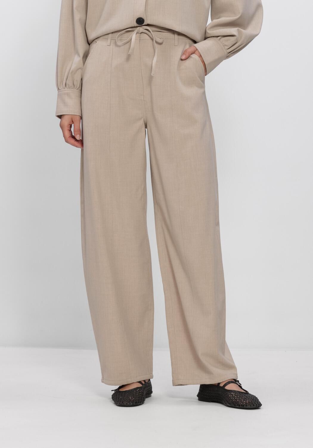 Beige SECOND FEMALE Broeken ZOIE CARGO TROUSERS - large