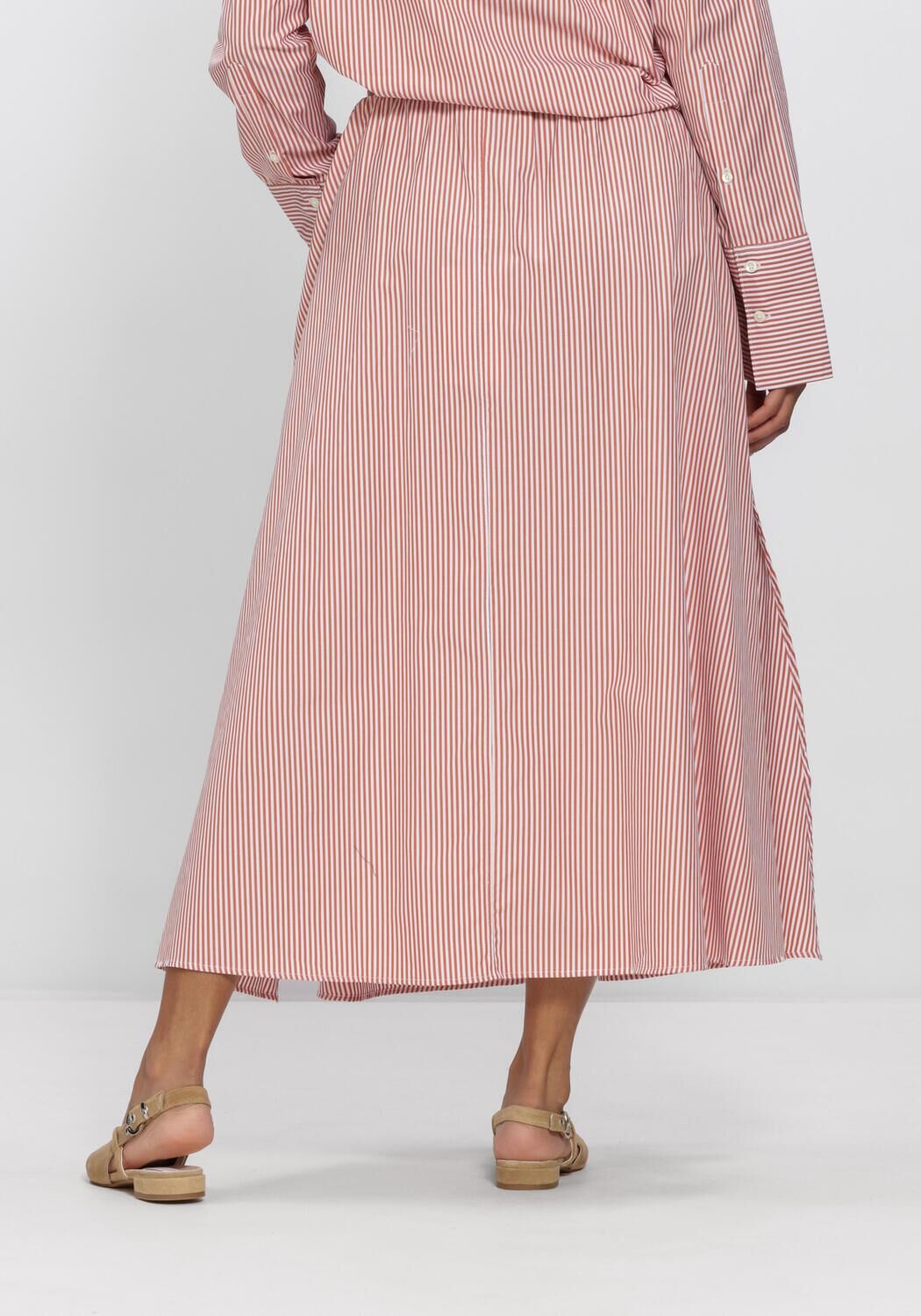 Rode CLOSED Rokken GATHERED SKIRT - large