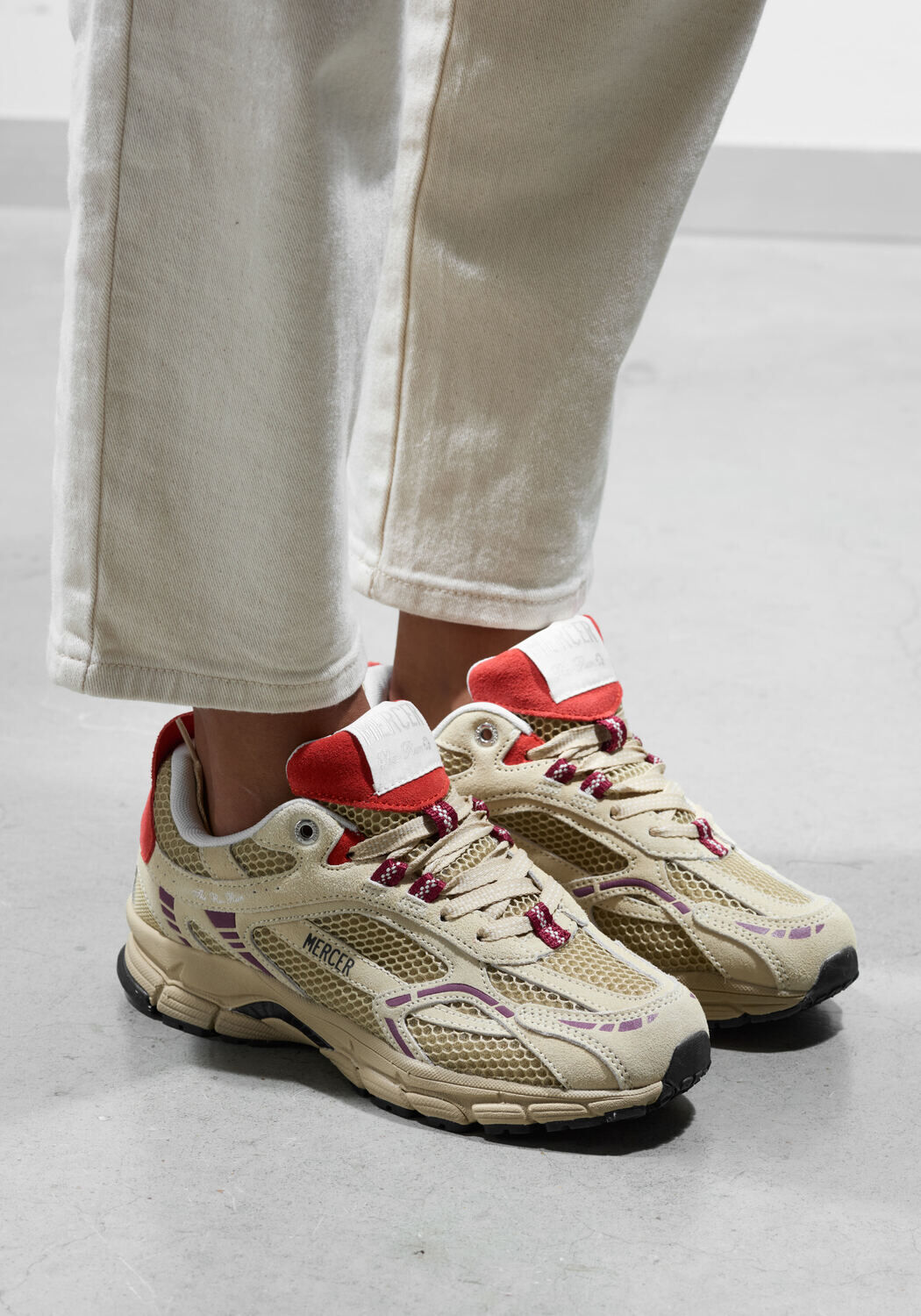 Bruine MERCER AMSTERDAM Lage sneakers RE-RUN COLOR - large