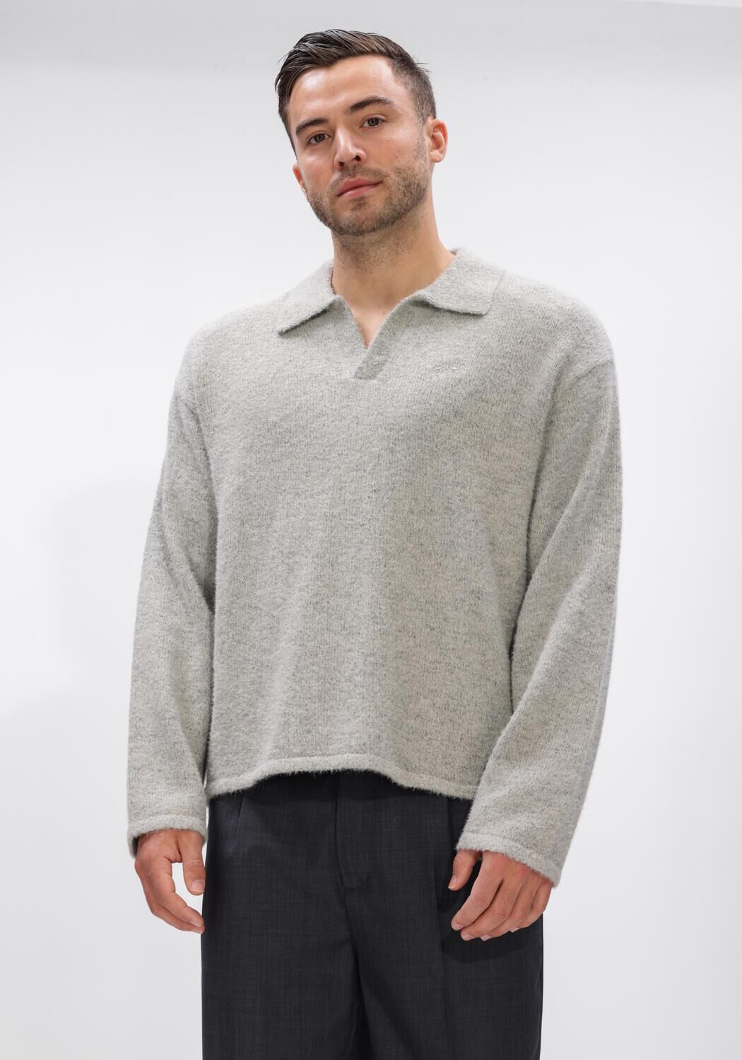 Lichtgrijze OLAF HUSSEIN Polo SIGNATURE KNITTED POLO - large