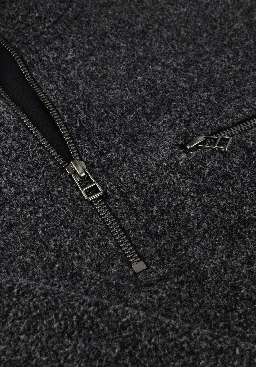 Donkergrijze FOR&Eacute;T Trui ELM HALF ZIP SWEATSHIRT - large