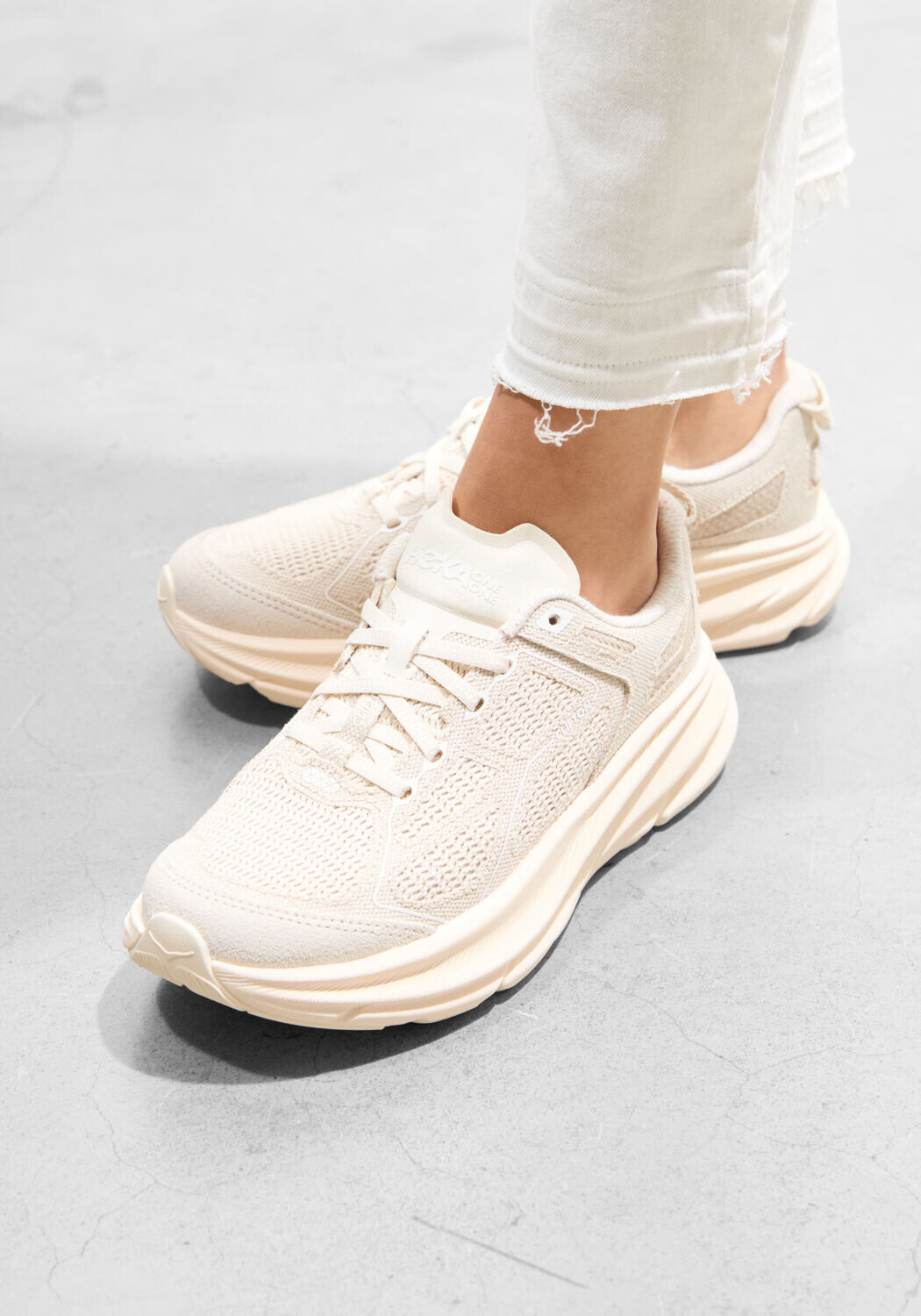 Beige HOKA Lage sneakers CLIFTON ONE9 D - medium