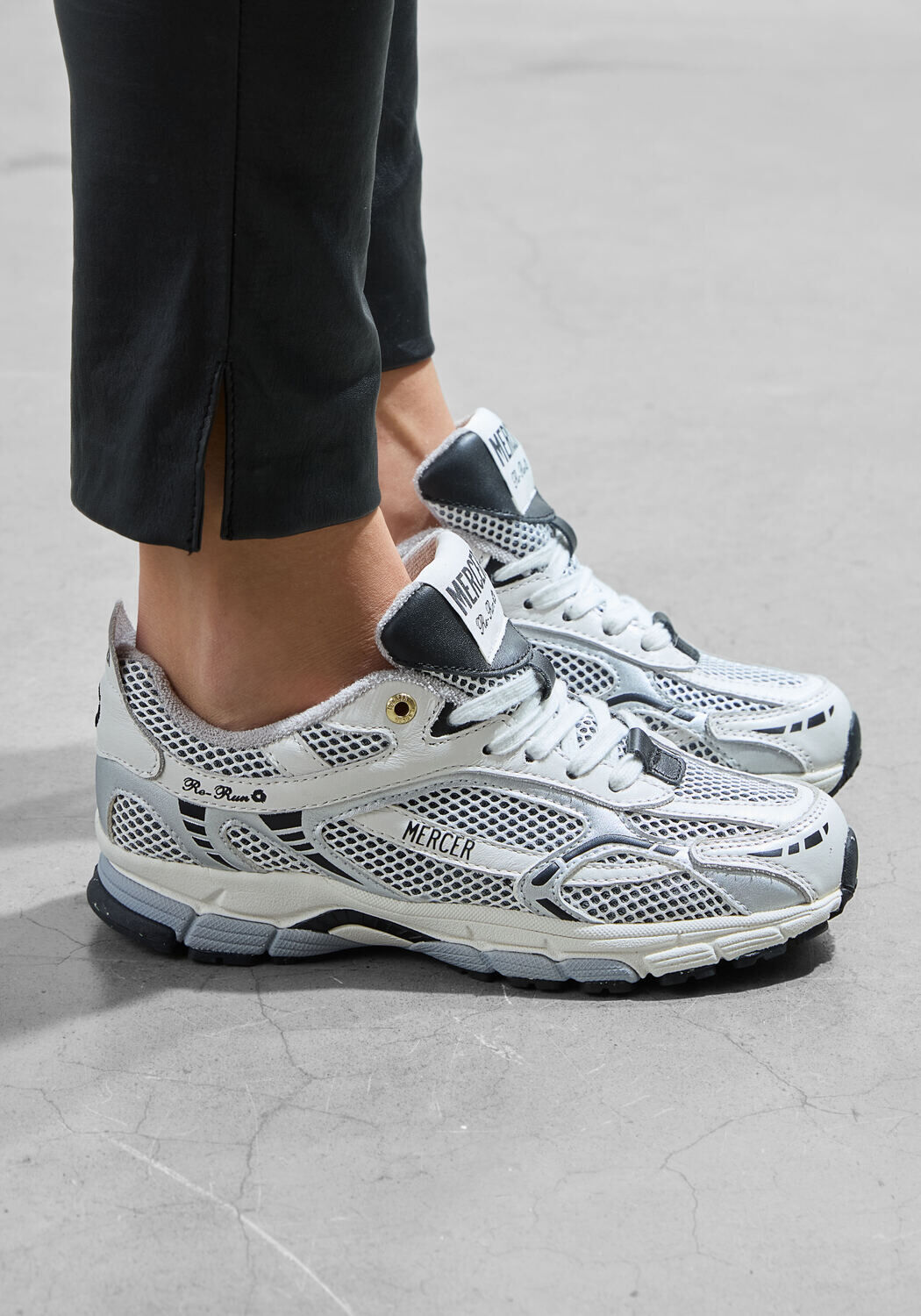 Witte MERCER AMSTERDAM Lage sneakers RE-RUN - medium