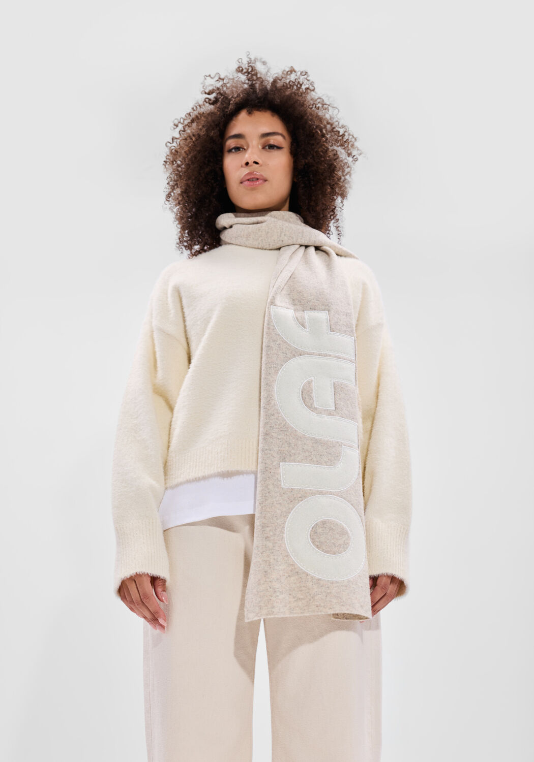 Grijze OLAF HUSSEIN Sjaal RETRO APPLIQUE SCARF.1 - medium