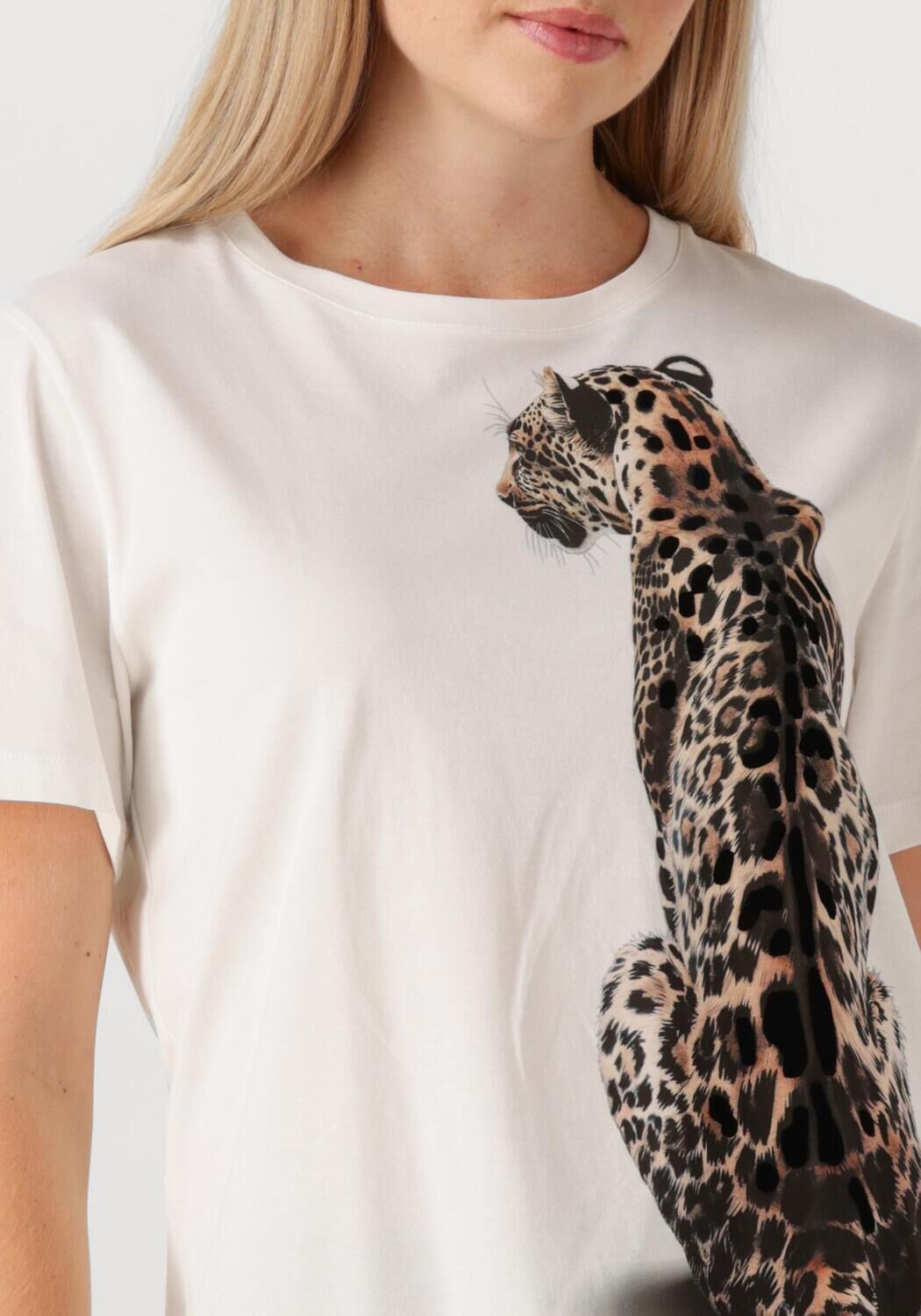 Gebroken wit MARC CAIN COLLECTION T-shirt ZC 48.02 J59 - large