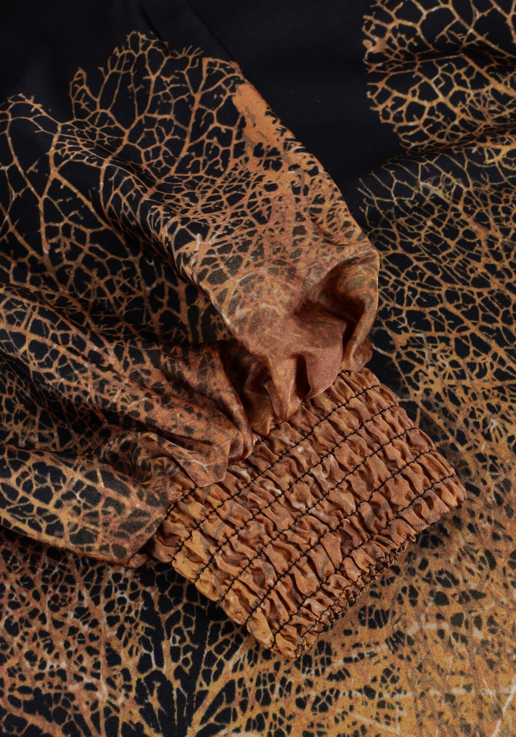 Bruine SUMMUM Blouses BOW TIE TOP BORDER PRINT - large