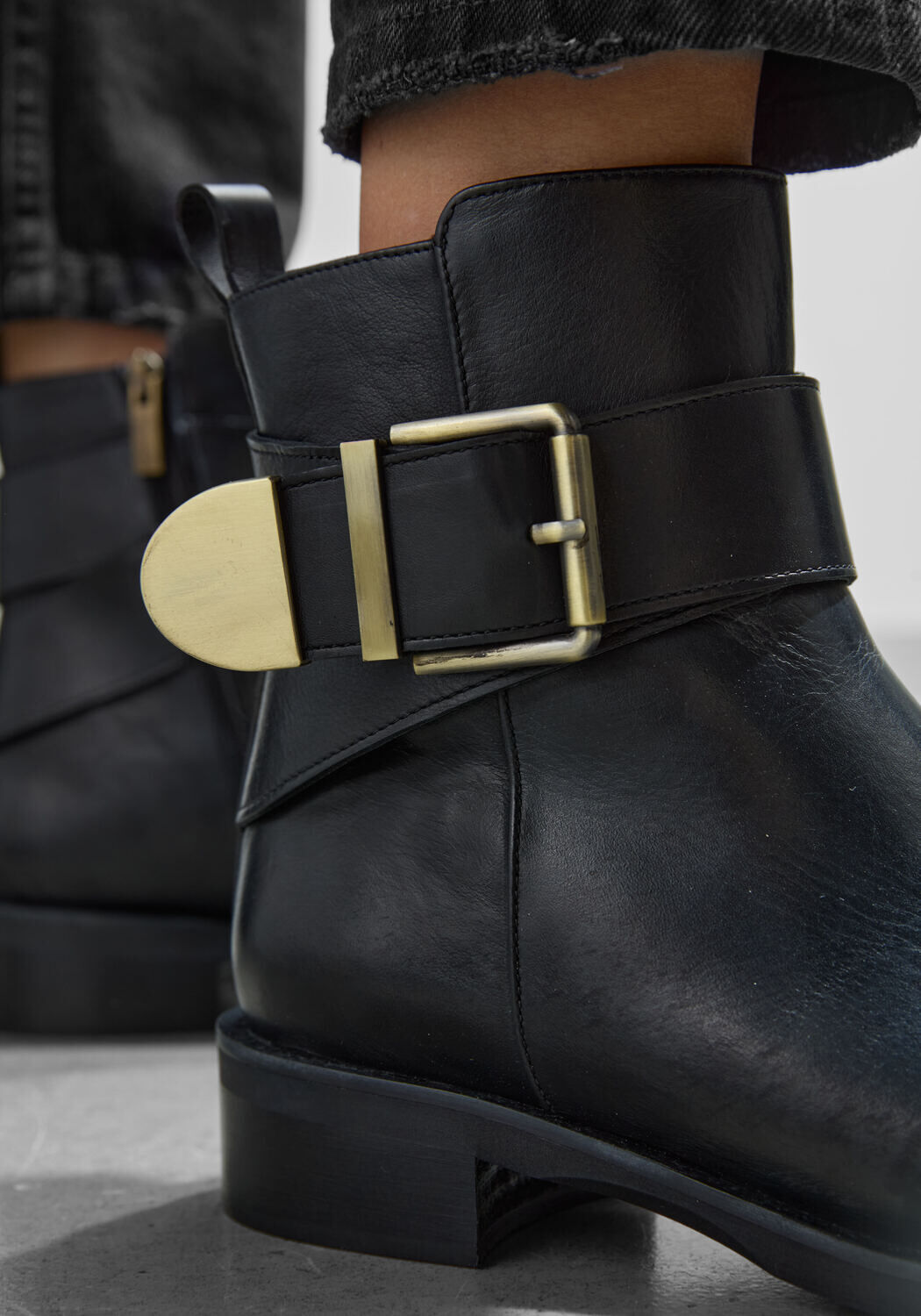 Zwarte LINA LOCCHI Enkellaarsjes 2232 - large